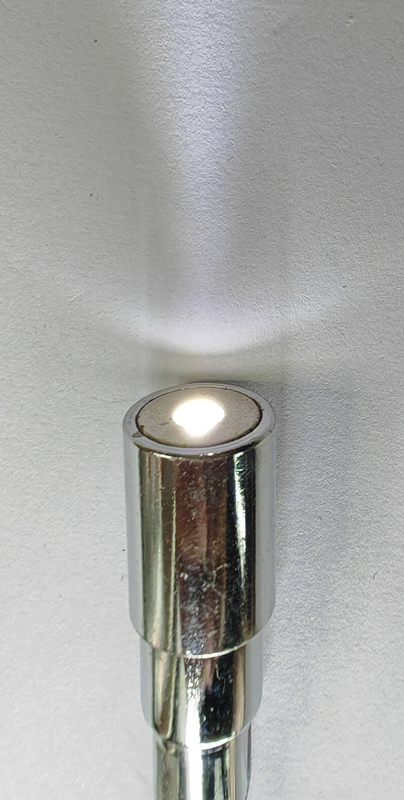 Klempnerwerkzeuge Magnetische Aufnahmegerät mit Lignt biegbare Stange Edelstahl Kapazität 3lb Länge 595mm